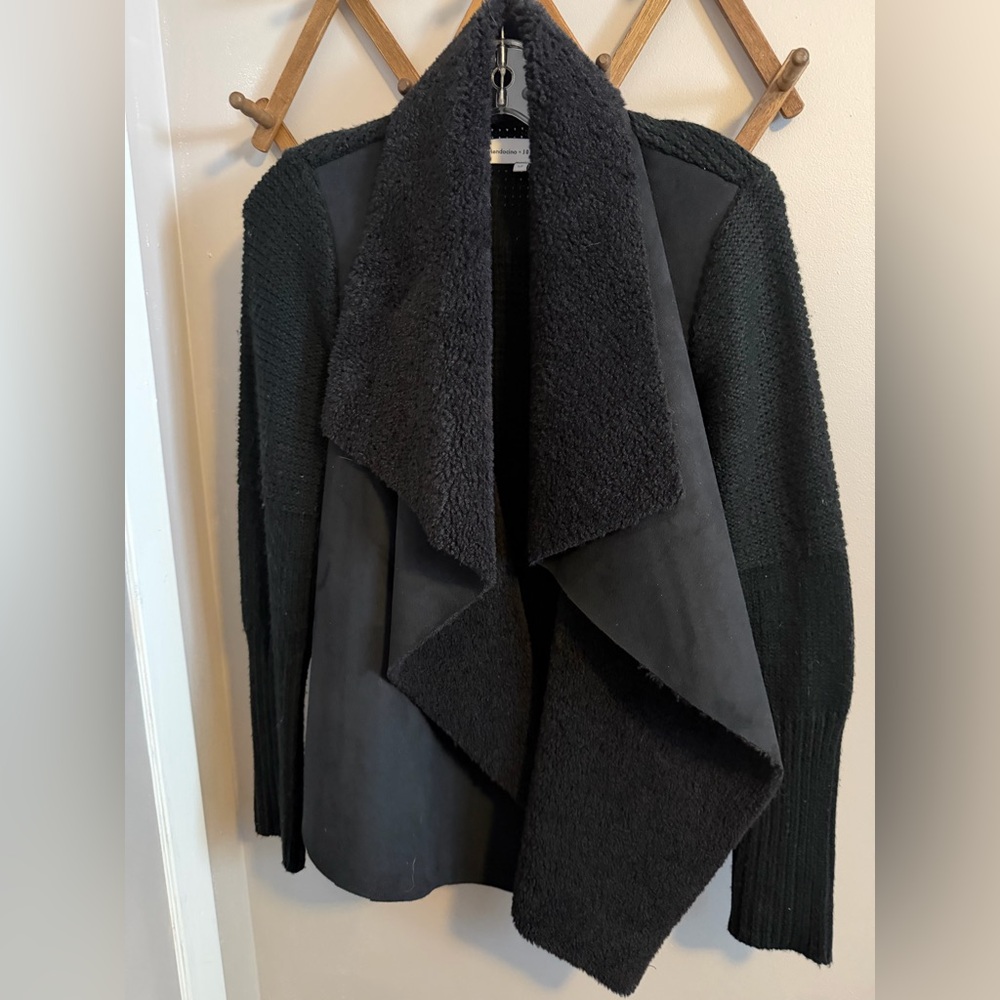 Mendocino X John + Jenn mob wife bold fun cardigan faux suede shark bit hem S